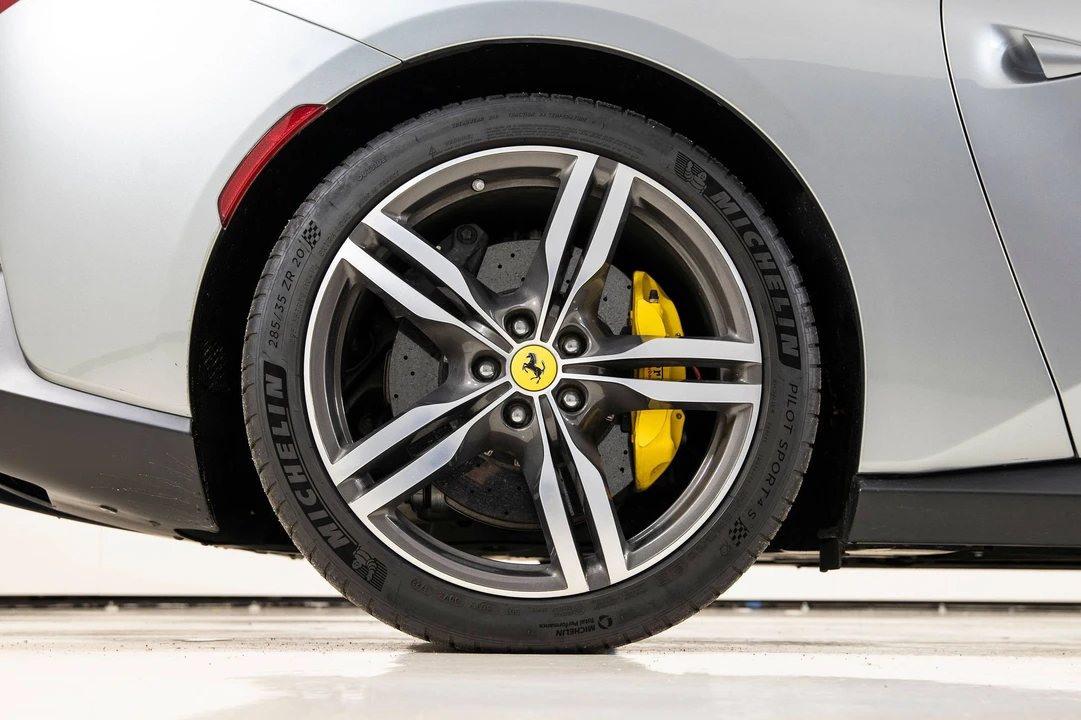 2019 Ferrari Portofino - Image 22 of 31