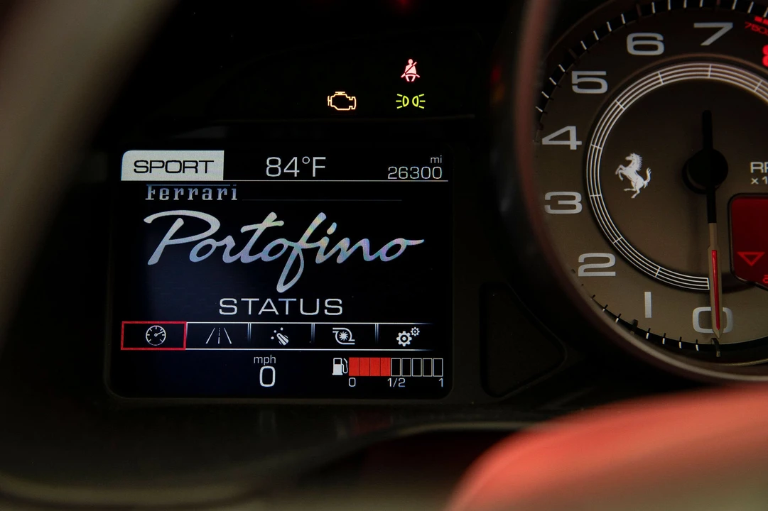 2019 Ferrari Portofino - Image 12 of 31