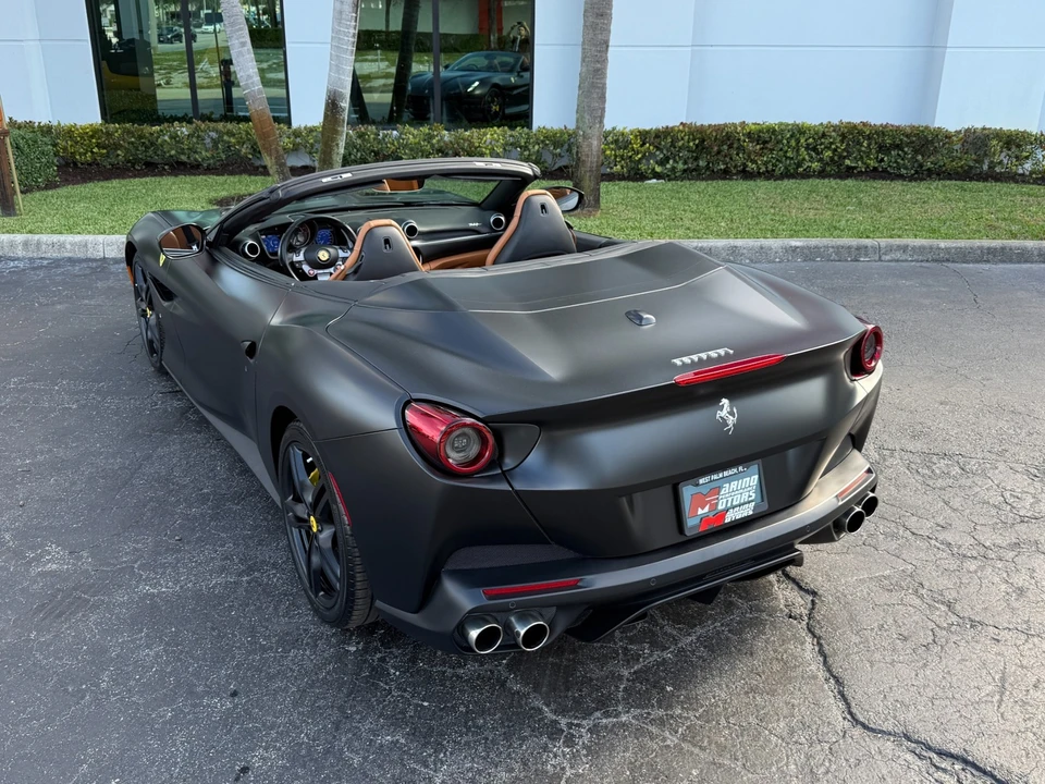 2019 Ferrari Portofino - Image 16 of 21