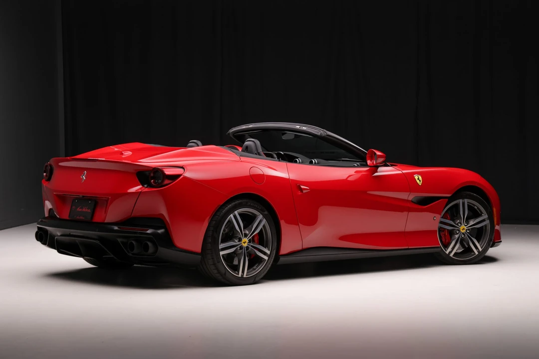 2019 Ferrari Portofino - Image 9 of 31