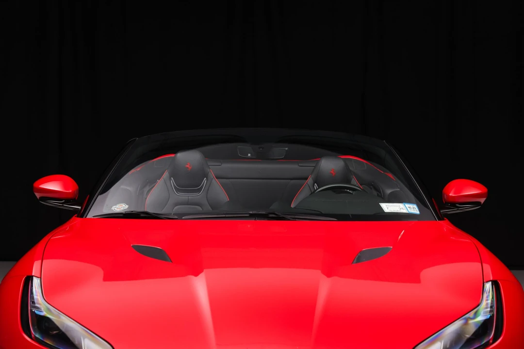 2019 Ferrari Portofino - Image 19 of 31