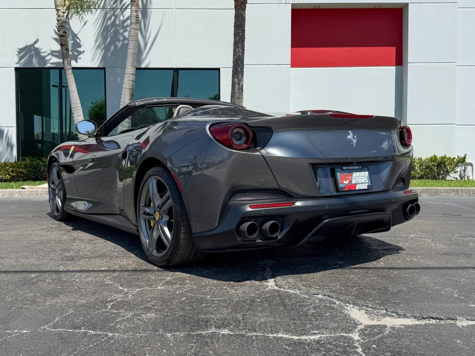2019 Ferrari Portofino - Image 18 of 31