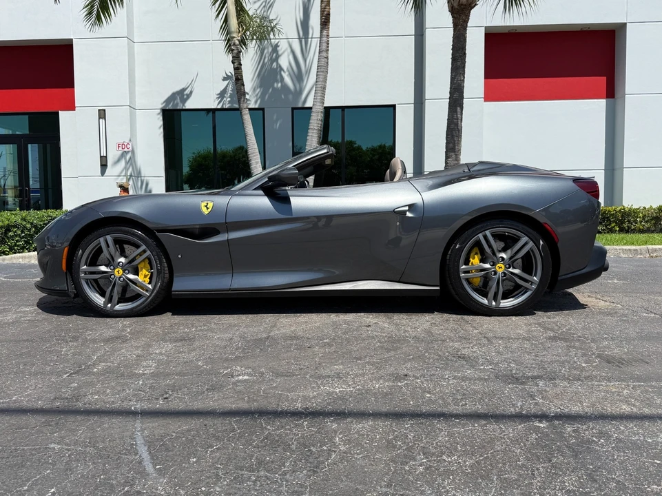 2019 Ferrari Portofino - Image 15 of 31