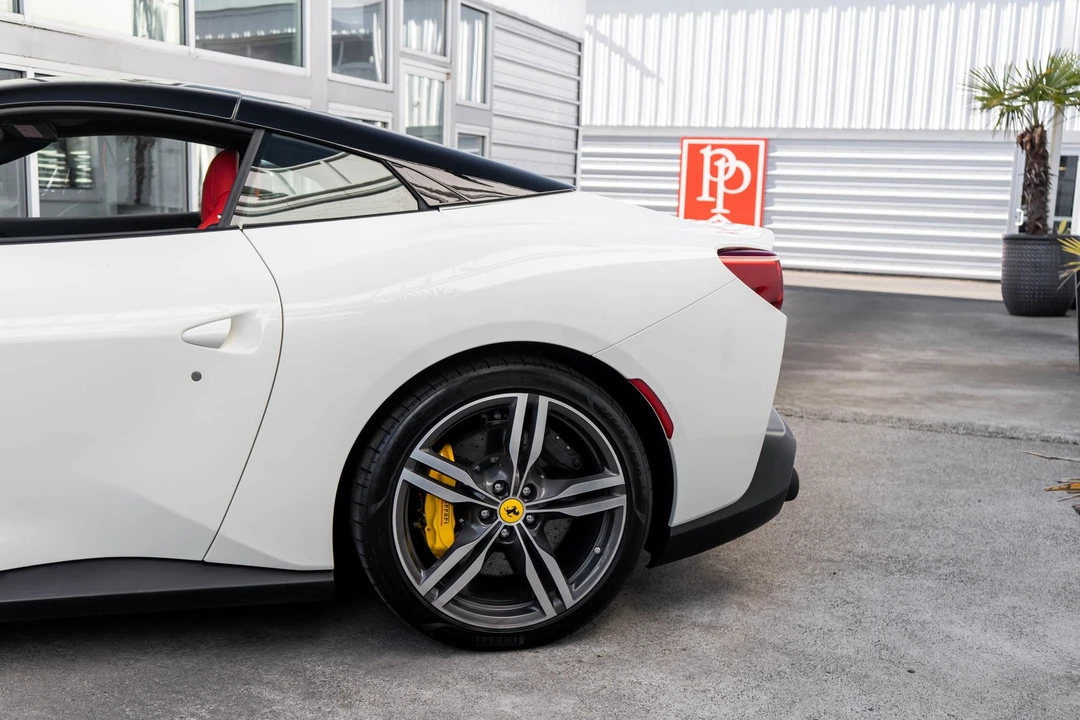 2019 Ferrari Portofino - Image 4 of 31