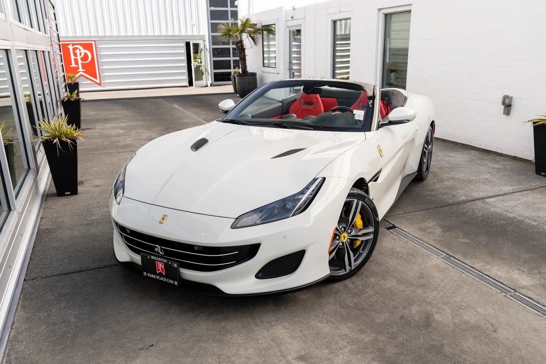 2019 Ferrari Portofino - Image 2 of 31