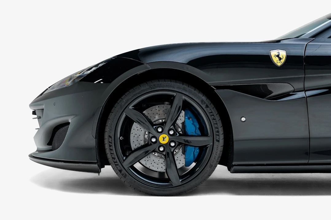 2019 Ferrari Portofino - Image 25 of 31
