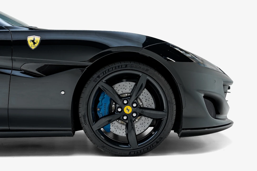 2019 Ferrari Portofino - Image 24 of 31