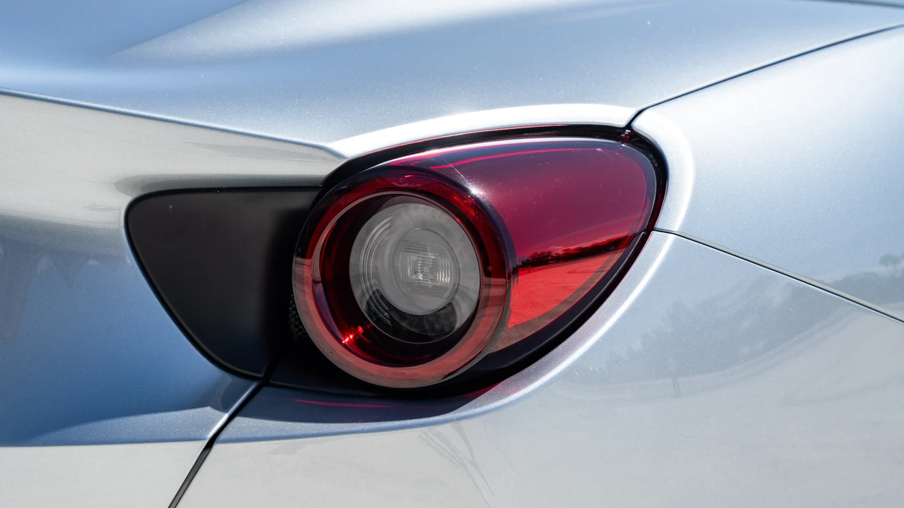 2019 Ferrari Portofino - Image 19 of 21