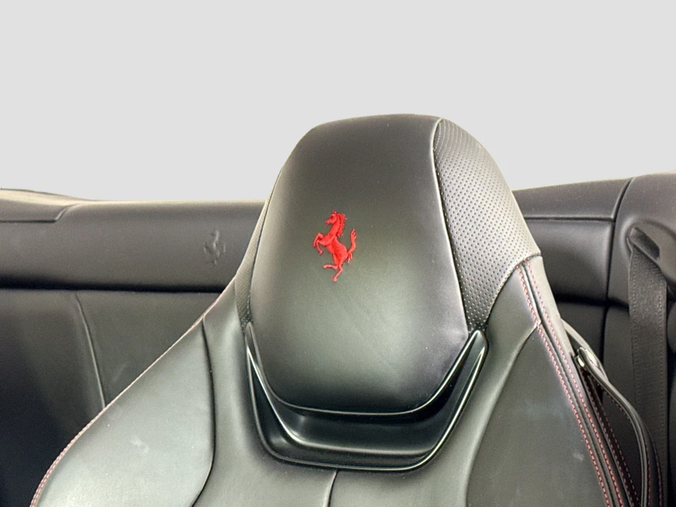 2019 Ferrari Portofino - Image 24 of 28