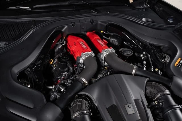 2019 Ferrari Portofino - Image 16 of 31