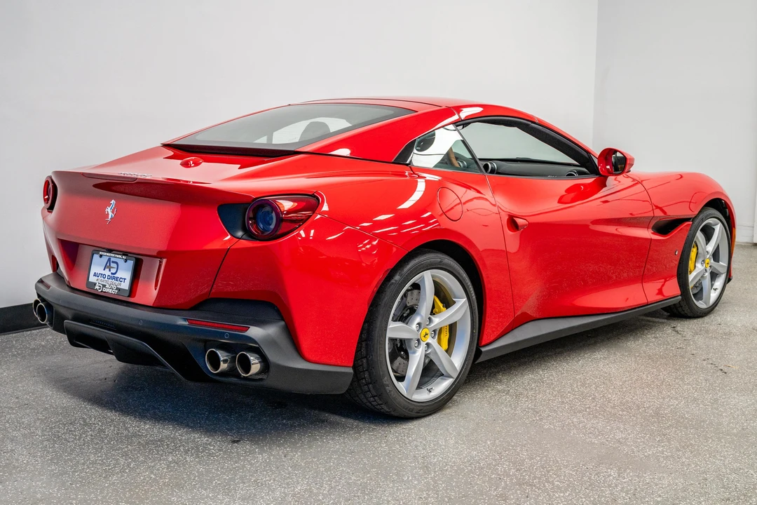 2019 Ferrari Portofino - Image 14 of 31