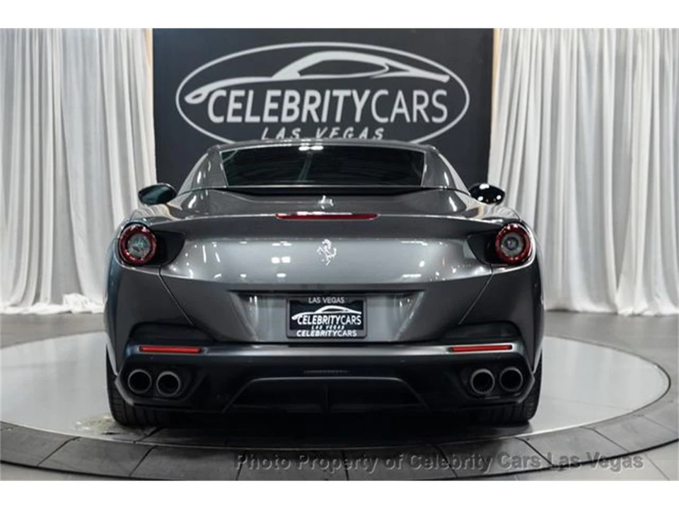 2019 Ferrari Portofino - Image 9 of 31