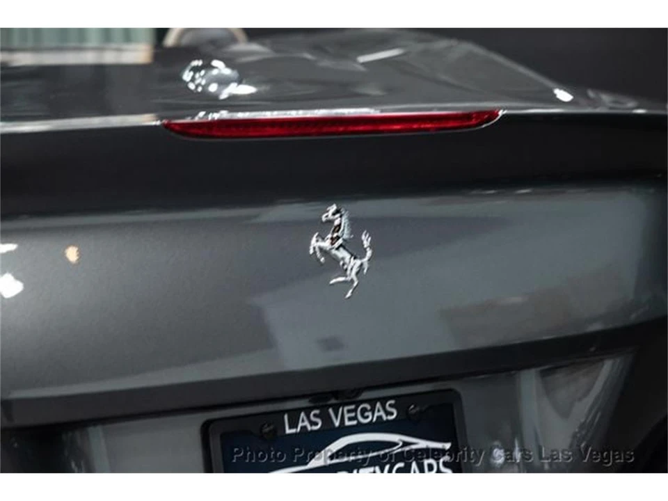2019 Ferrari Portofino - Image 23 of 31