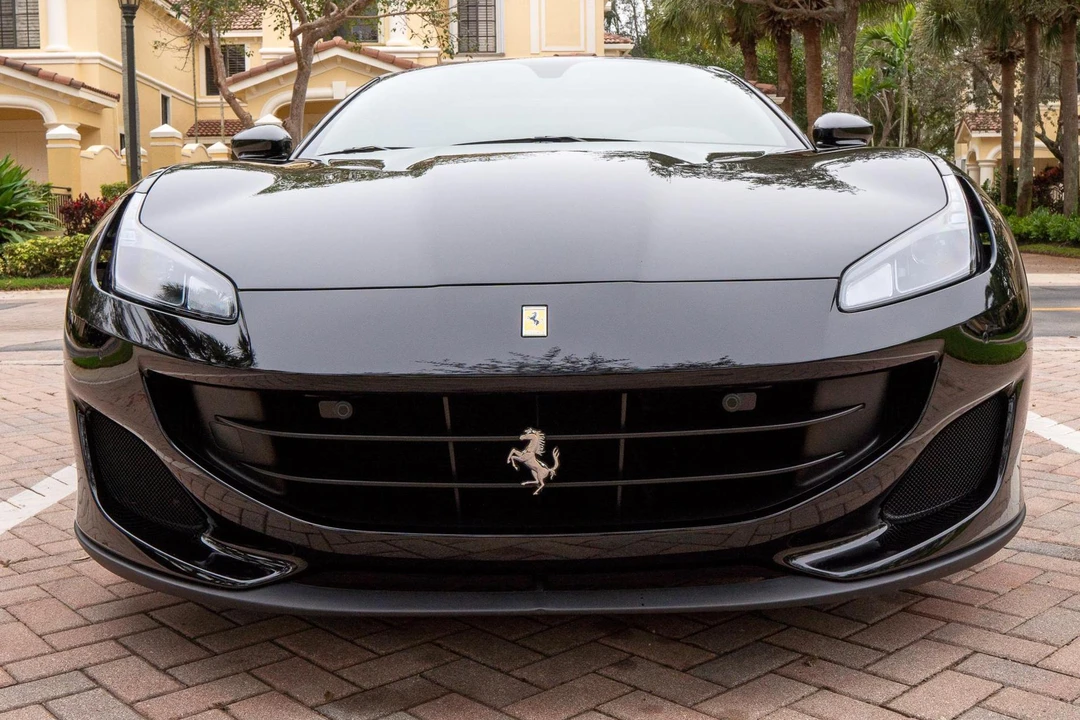 2019 Ferrari Portofino - Image 2 of 31