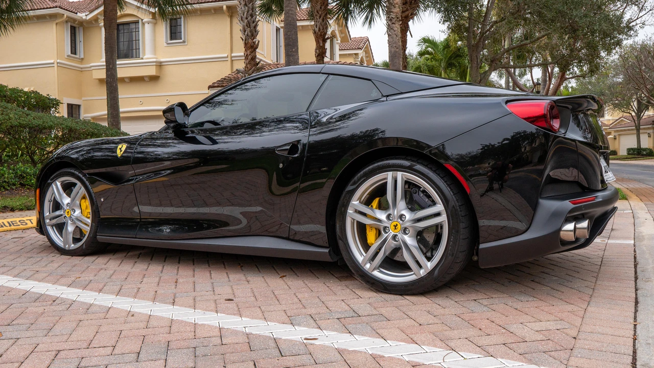 2019 Ferrari Portofino - Image 8 of 31