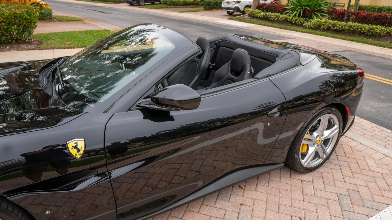 2019 Ferrari Portofino - Image 20 of 31