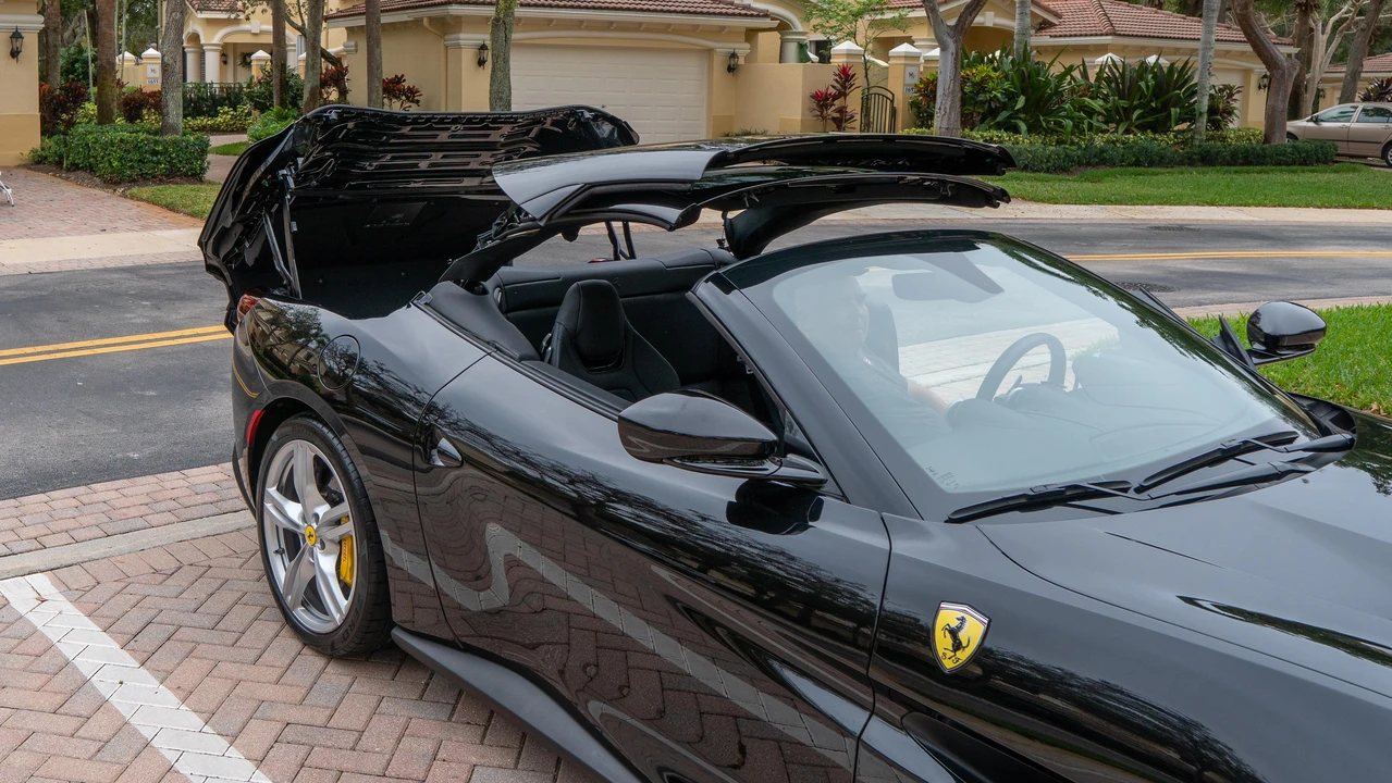 2019 Ferrari Portofino - Image 31 of 31