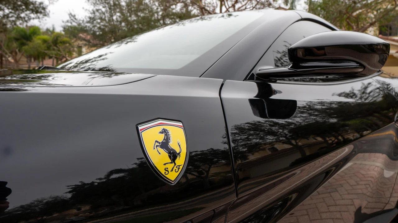2019 Ferrari Portofino - Image 19 of 31
