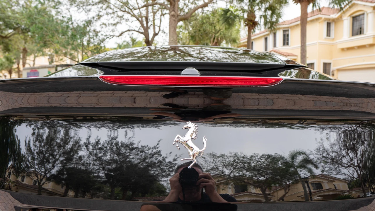 2019 Ferrari Portofino - Image 23 of 31
