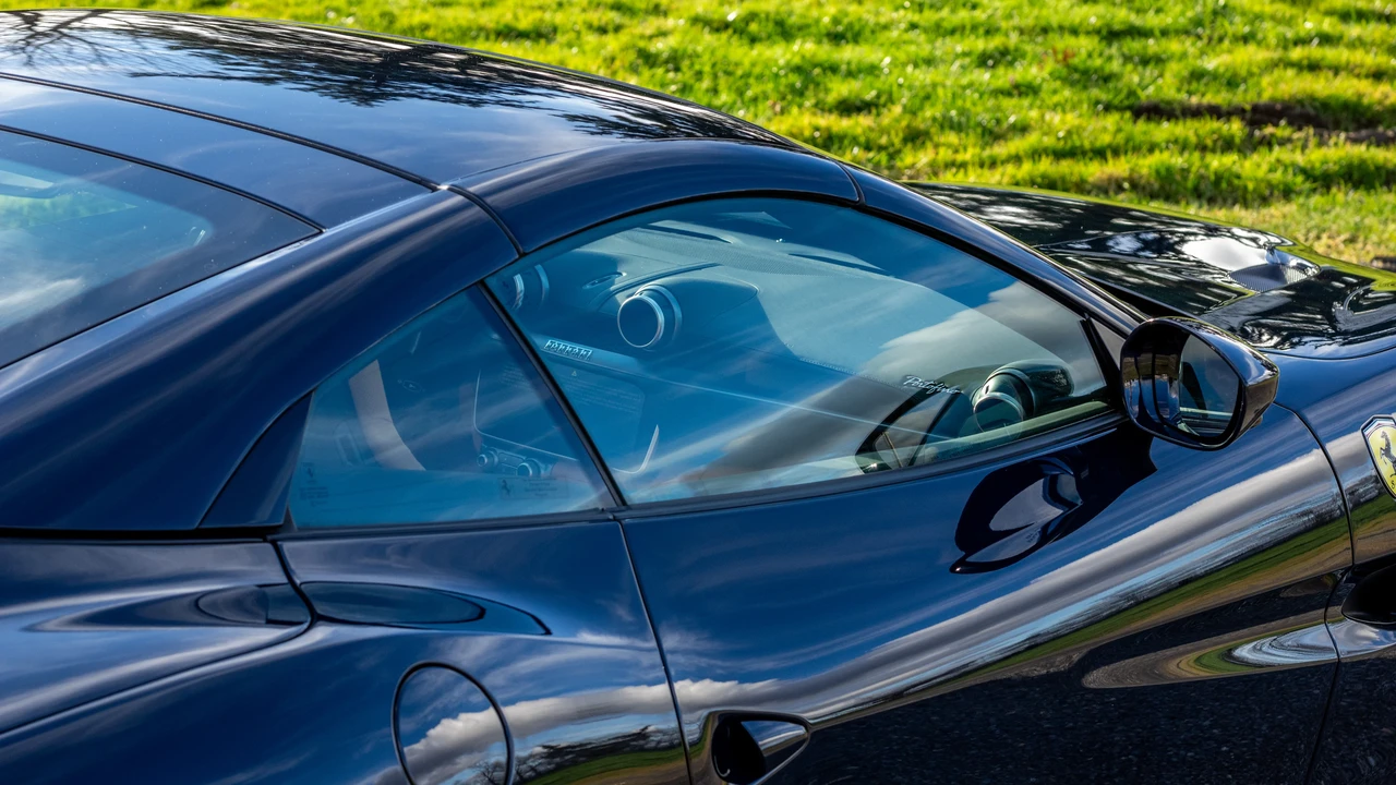 2019 Ferrari Portofino - Image 28 of 31