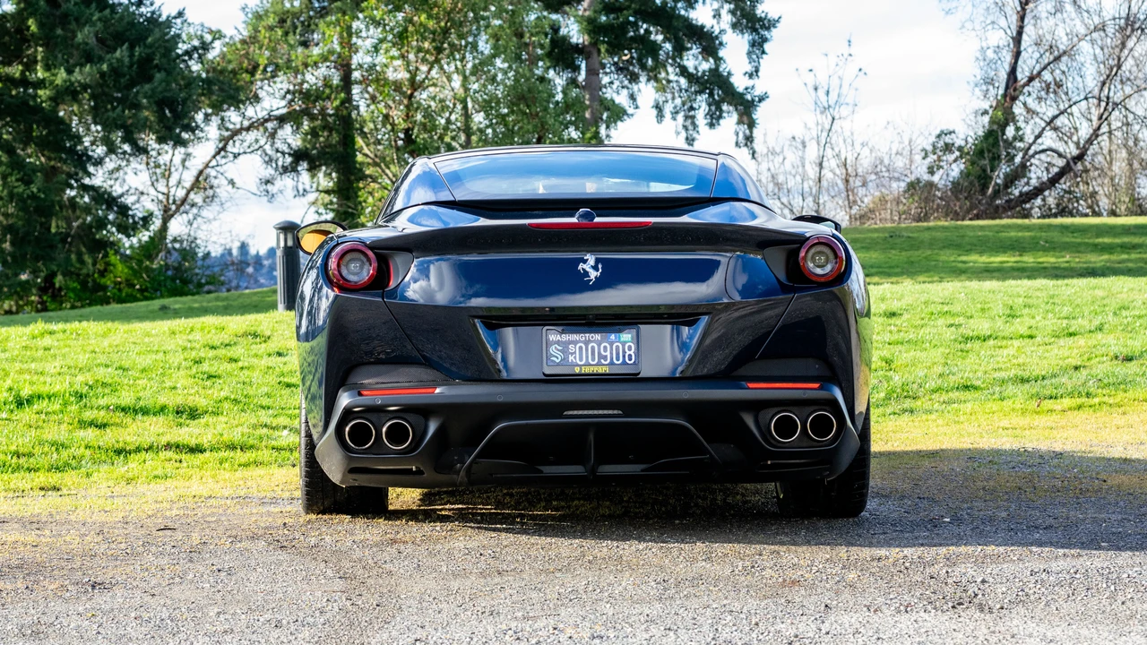 2019 Ferrari Portofino - Image 15 of 31