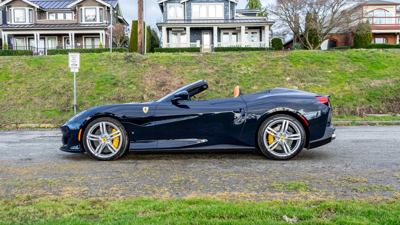 2019 Ferrari Portofino - Image 9 of 31