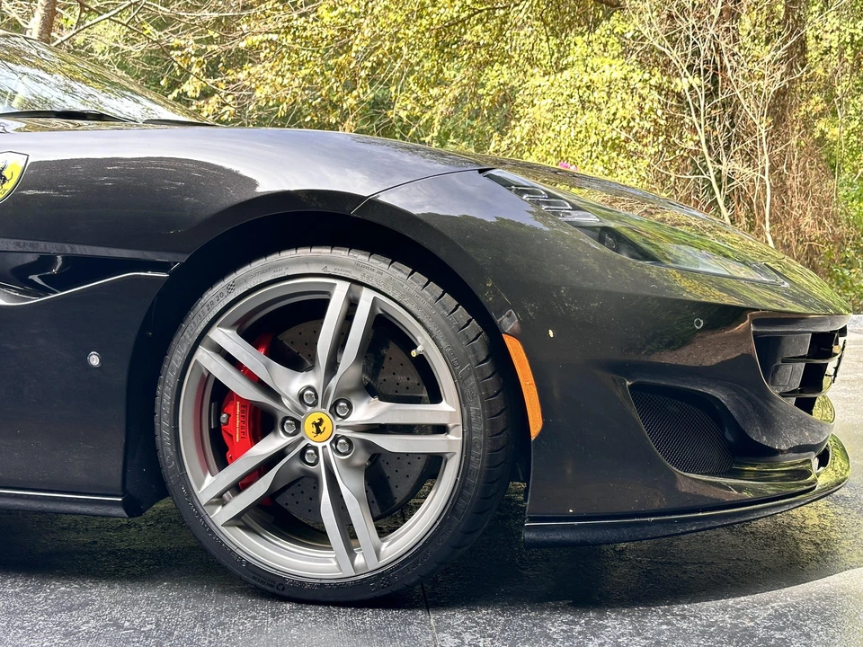 2019 Ferrari Portofino - Image 28 of 31