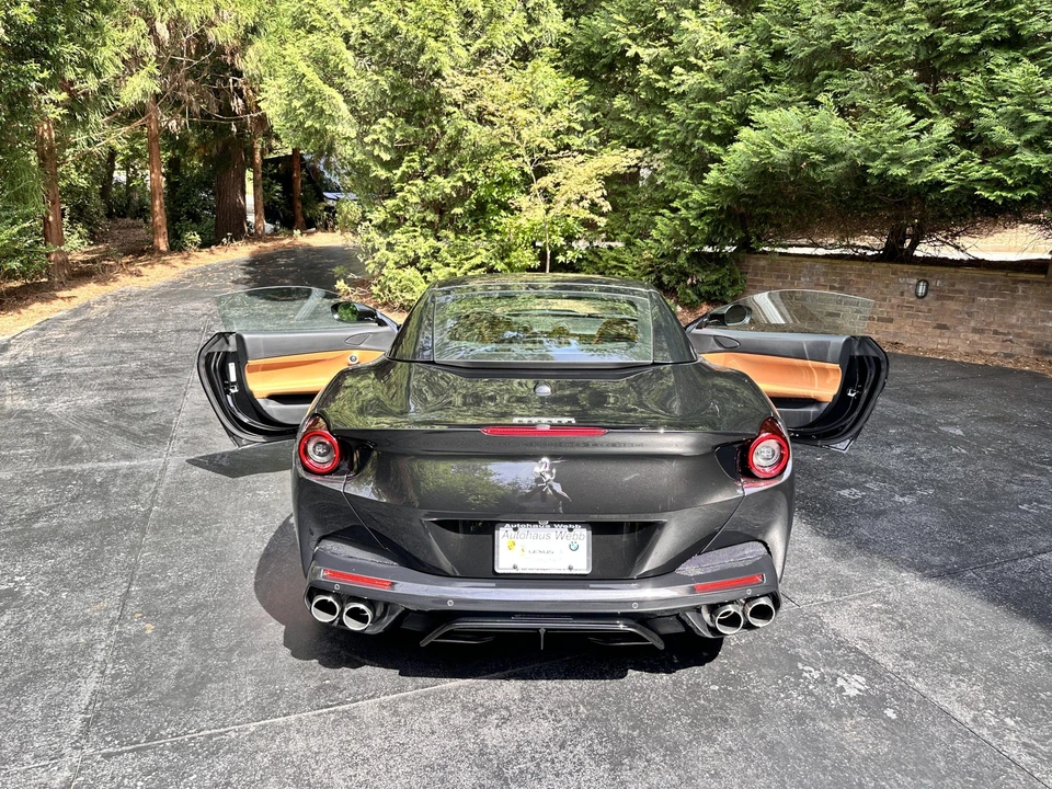 2019 Ferrari Portofino - Image 15 of 31