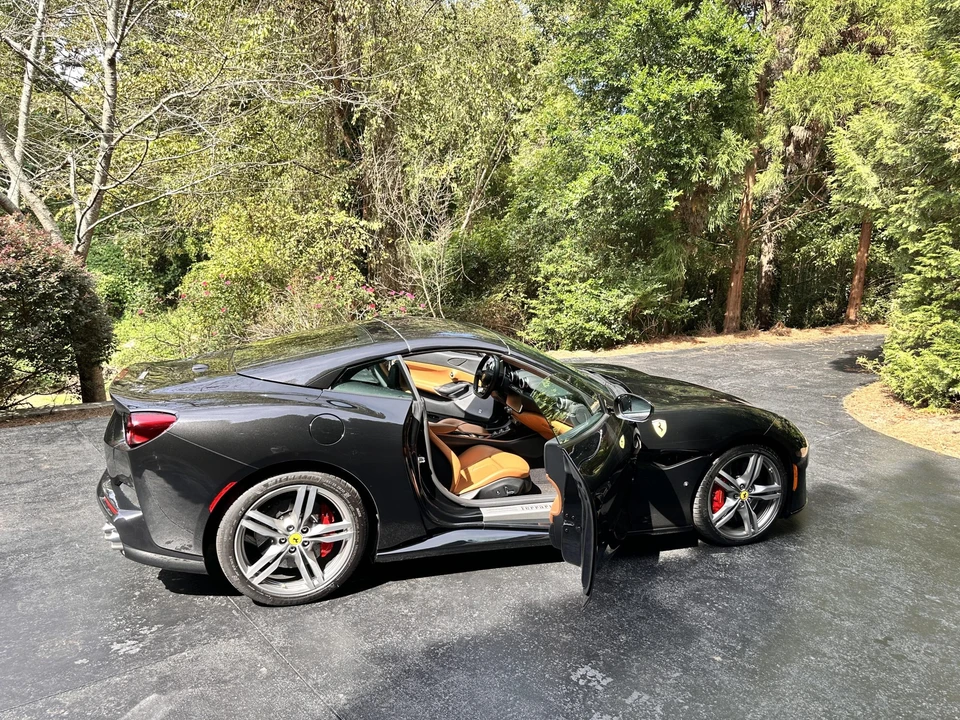 2019 Ferrari Portofino - Image 13 of 31