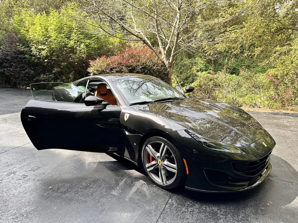 2019 Ferrari Portofino - Image 12 of 31