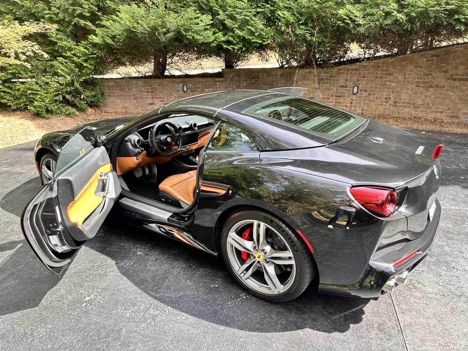 2019 Ferrari Portofino - Image 16 of 31