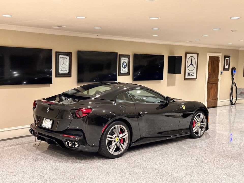 2019 Ferrari Portofino - Image 13 of 31