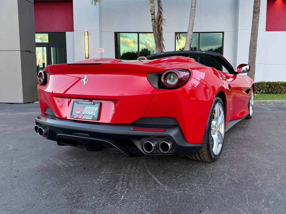2019 Ferrari Portofino - Image 18 of 21