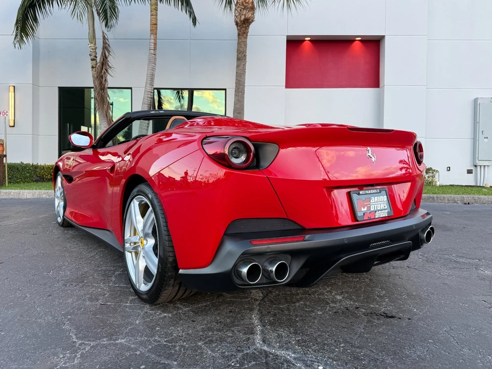2019 Ferrari Portofino - Image 16 of 21