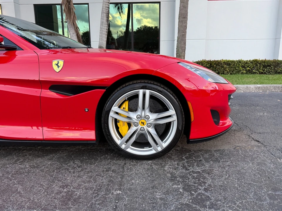2019 Ferrari Portofino - Image 4 of 21