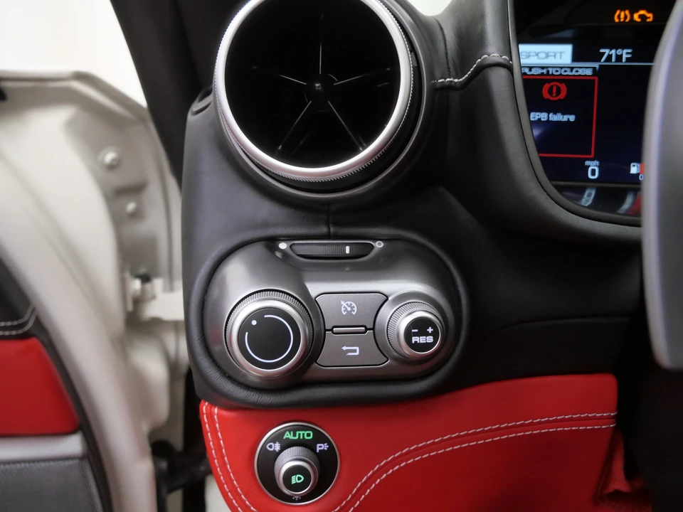 2019 Ferrari Portofino - Image 31 of 31