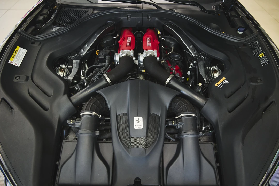 2019 Ferrari Portofino - Image 13 of 31