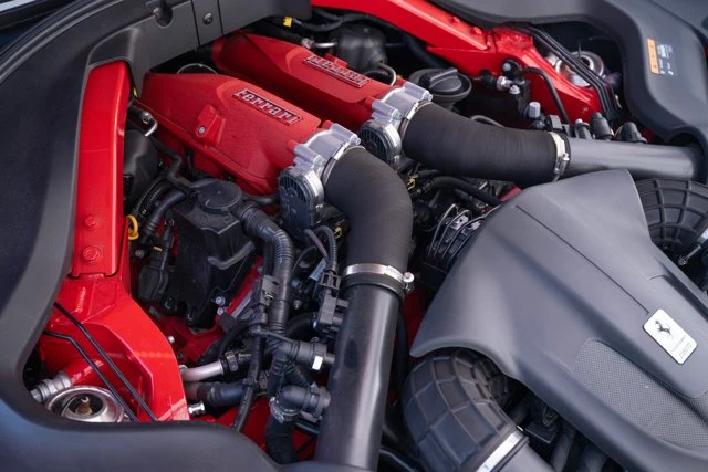 2019 Ferrari Portofino - Image 14 of 31