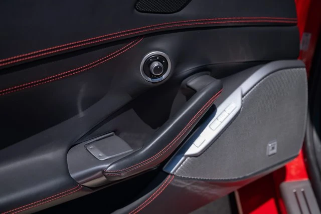 2019 Ferrari Portofino - Image 31 of 31