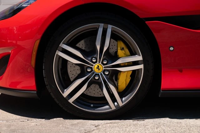 2019 Ferrari Portofino - Image 19 of 31