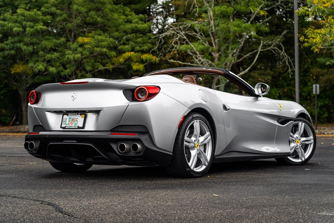 2019 Ferrari Portofino - Image 11 of 31