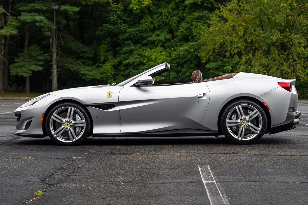 2019 Ferrari Portofino - Image 19 of 31