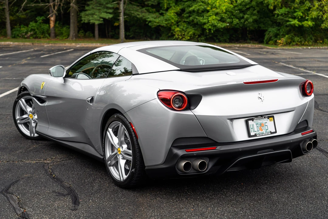 2019 Ferrari Portofino - Image 26 of 31