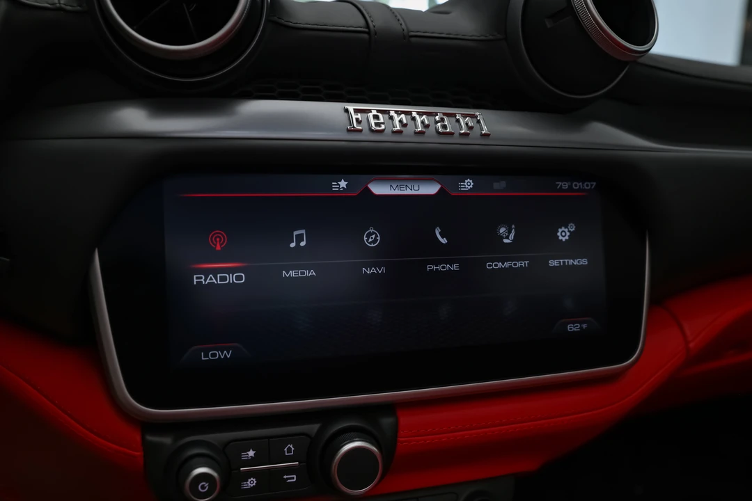 2019 Ferrari Portofino - Image 30 of 31