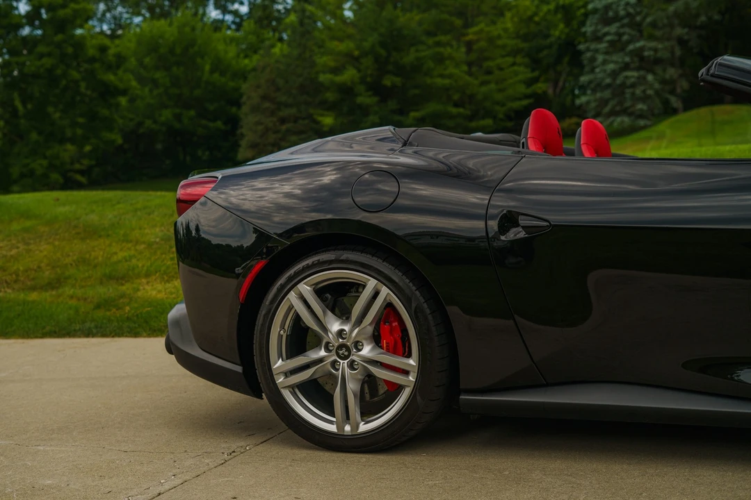 2019 Ferrari Portofino - Image 18 of 31