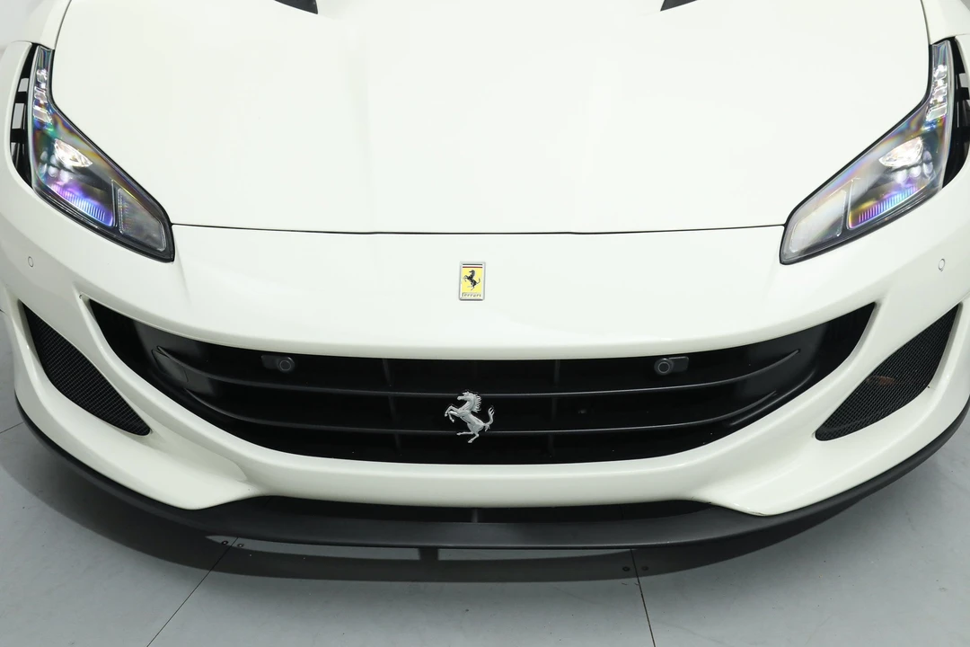 2019 Ferrari Portofino - Image 15 of 31