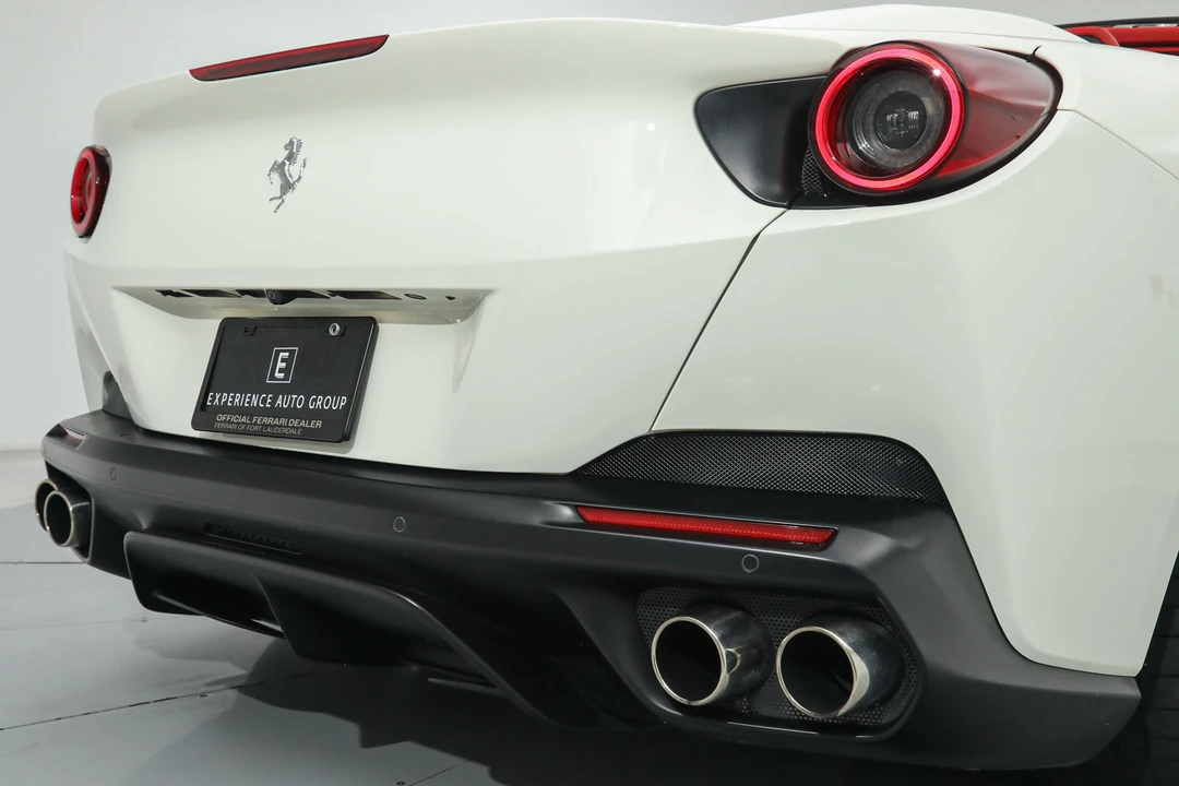 2019 Ferrari Portofino - Image 18 of 31
