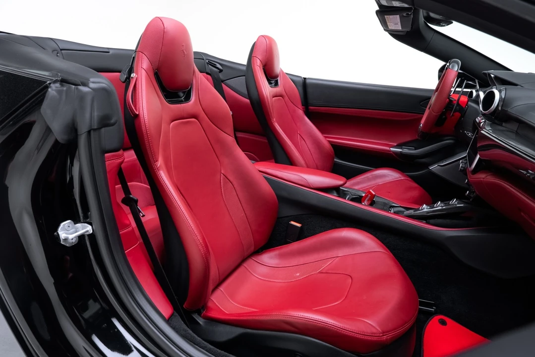 2019 Ferrari Portofino - Image 19 of 31