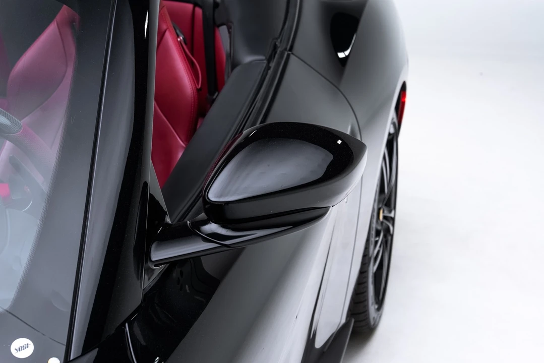2019 Ferrari Portofino - Image 16 of 21