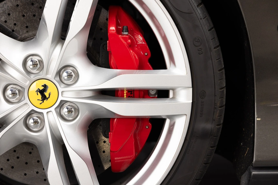 2019 Ferrari Portofino - Image 20 of 31